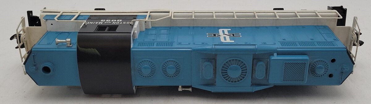 Lionel 6-8655 O Gauge Boston & Maine GP-9 Non-Powered Dummy Diesel Locomotive VG