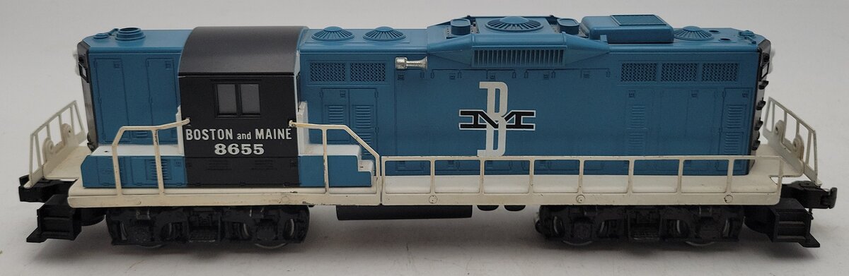 Lionel 6-8655 O Gauge Boston & Maine GP-9 Non-Powered Dummy Diesel Locomotive VG