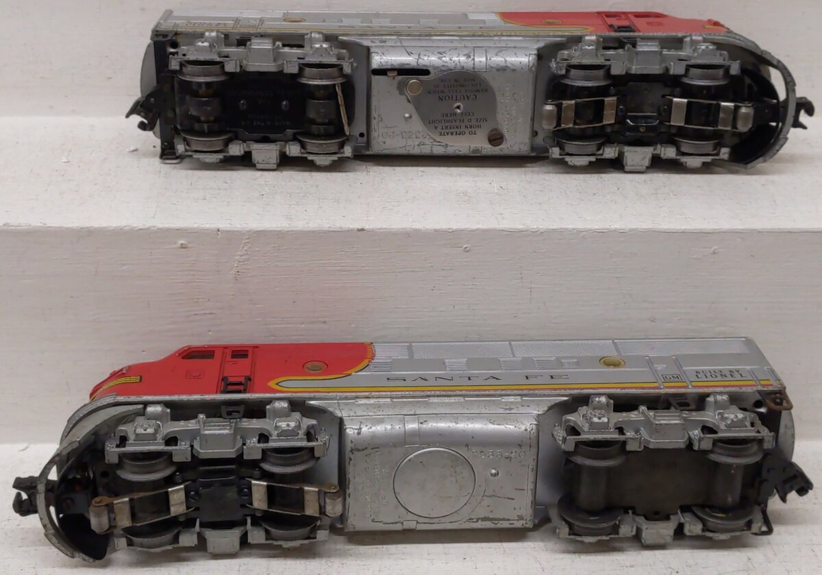 Lionel 2353 Vintage O Santa Fe F-3 AA Diesel Locomotive Set #2353 VG