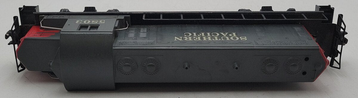 Lionel O Gauge Southern Pacific Diesel Locomotive #5803 VG