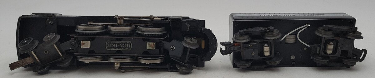 Lionel 221 Vintage O NYC Dreyfuss Black 2-6-4 Steam Locomotive & 221-T Tender VG