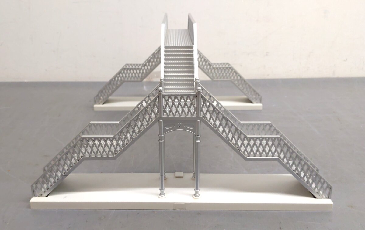 Lionel 6-14083 Pedestrian Walkover Bridge EX