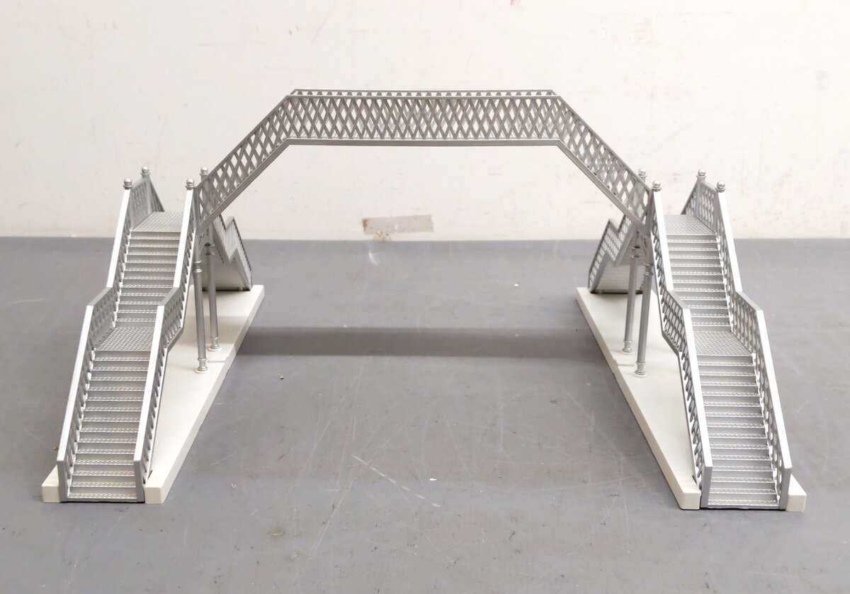 Lionel 6-14083 Pedestrian Walkover Bridge EX