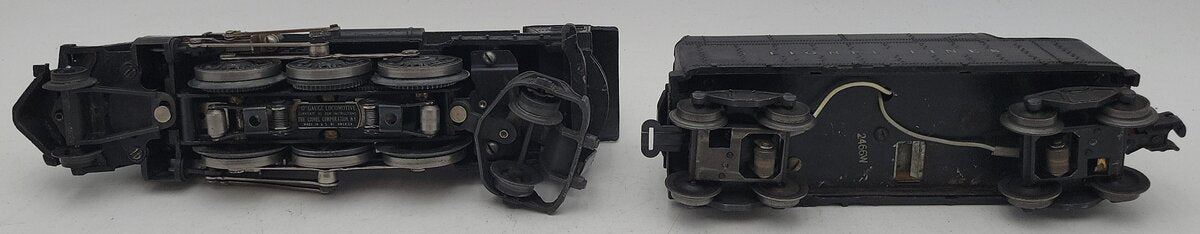 Lionel 224 Vintage O 2-6-2 Die-Cast Steam Locomotive with 2466W Tender VG