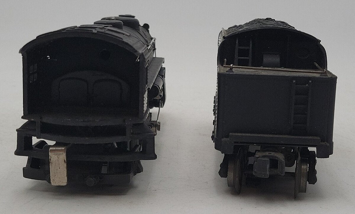 Lionel 1666 Vintage O 2-6-2 Die-Cast Steam Locomotive & 2466WX Tender VG