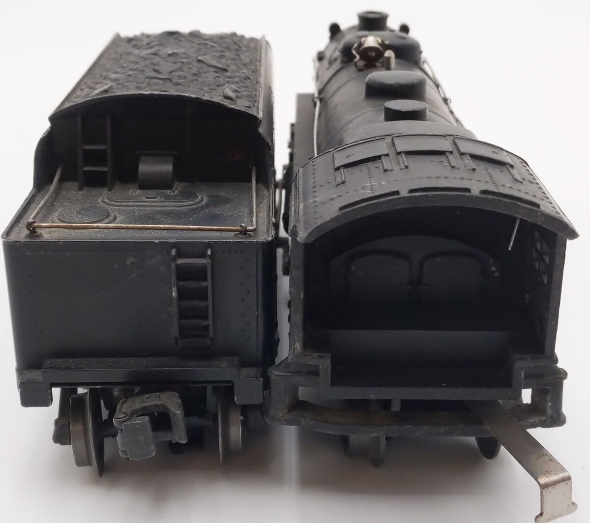 Lionel 1666 Vintage O 2-6-2 Die-Cast Steam Locomotive & 2466WX Tender VG