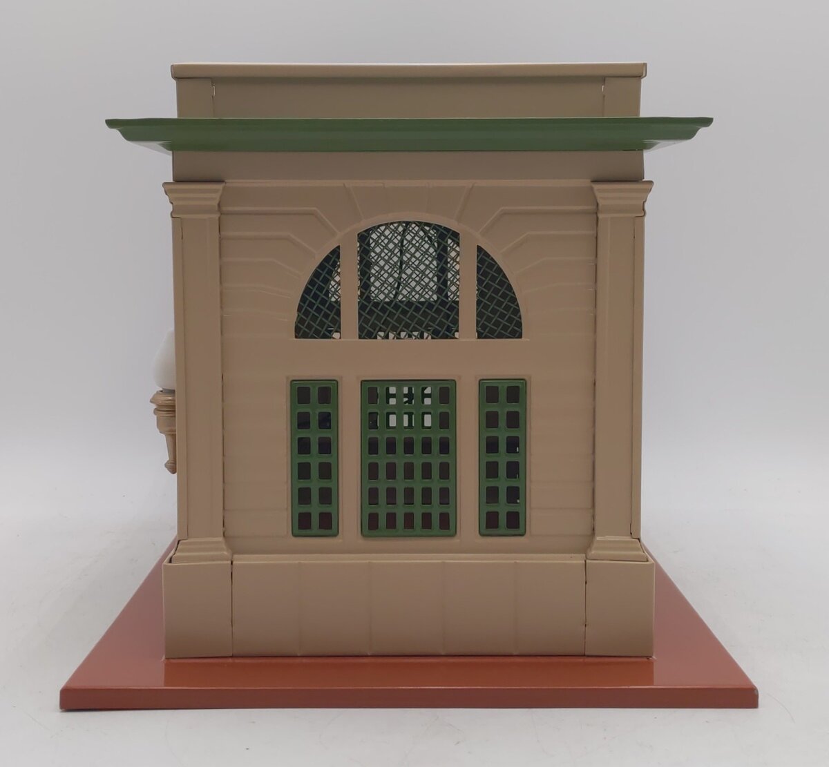 Lionel 6-34117 Standard Gauge Illumintated Station #128 LN