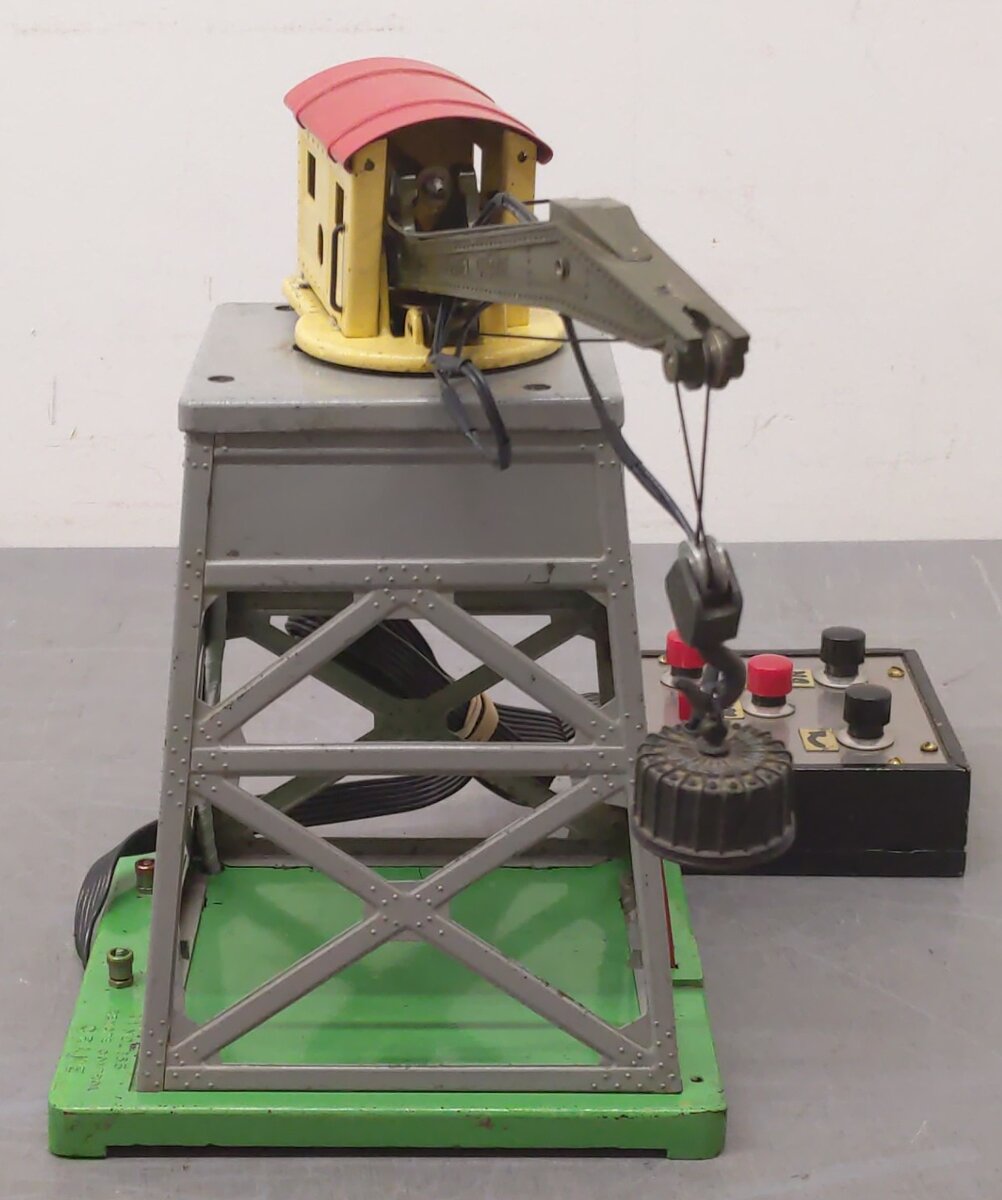 Lionel 165 Vintage O Gauge Custom Operating Gantry Crane with Electromagnet VG