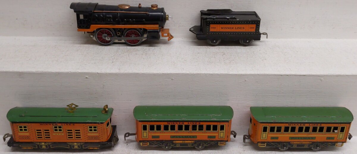 Winner 1016 Vintage O Prewar Winner Lines Locomotives w/ Passenger Cars