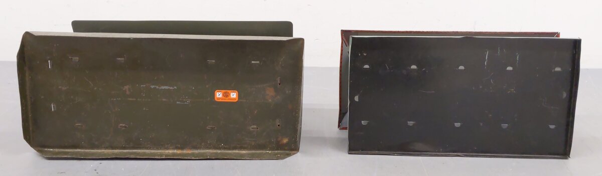 Ives/Bing Vintage O Gauge Tin Plate Stations [2]