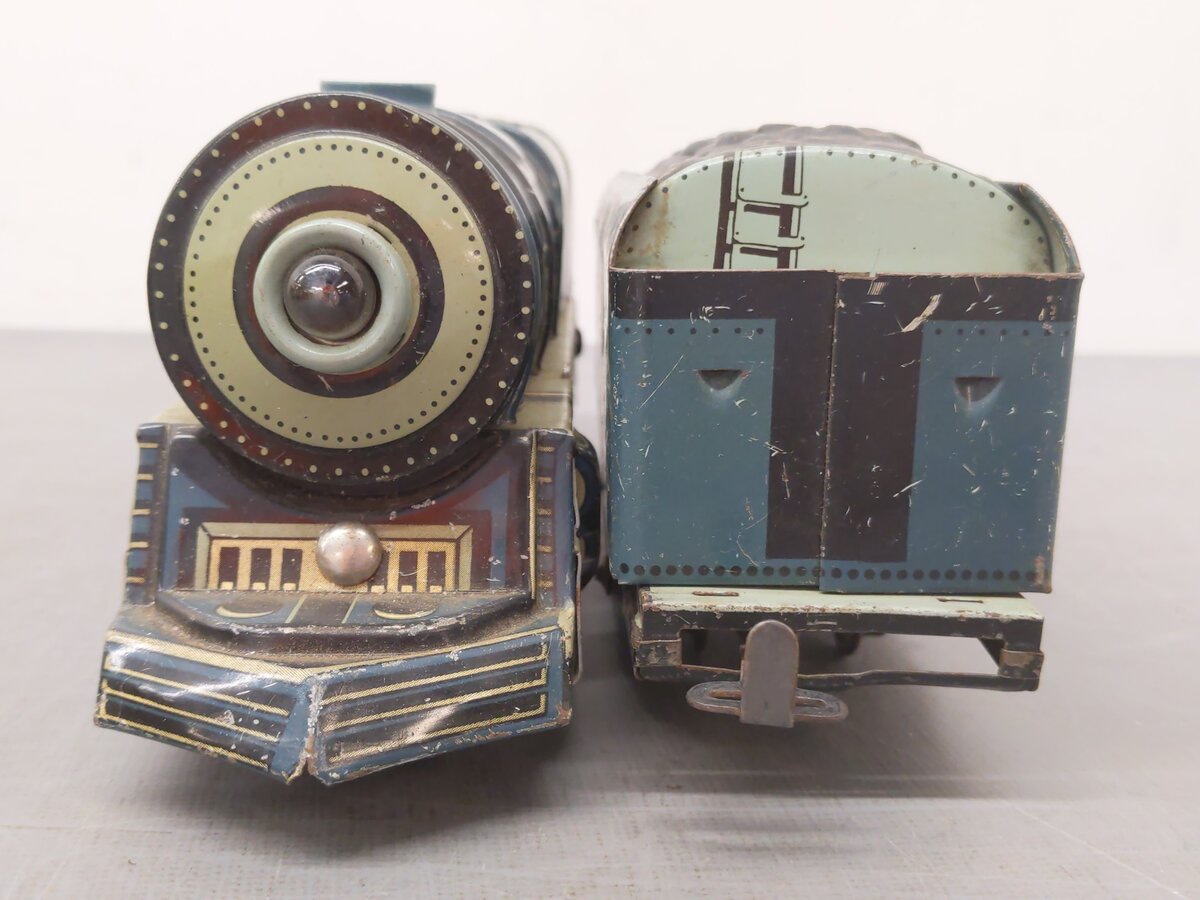 Unique 1950 Vintage O Gauge Electric Train Set