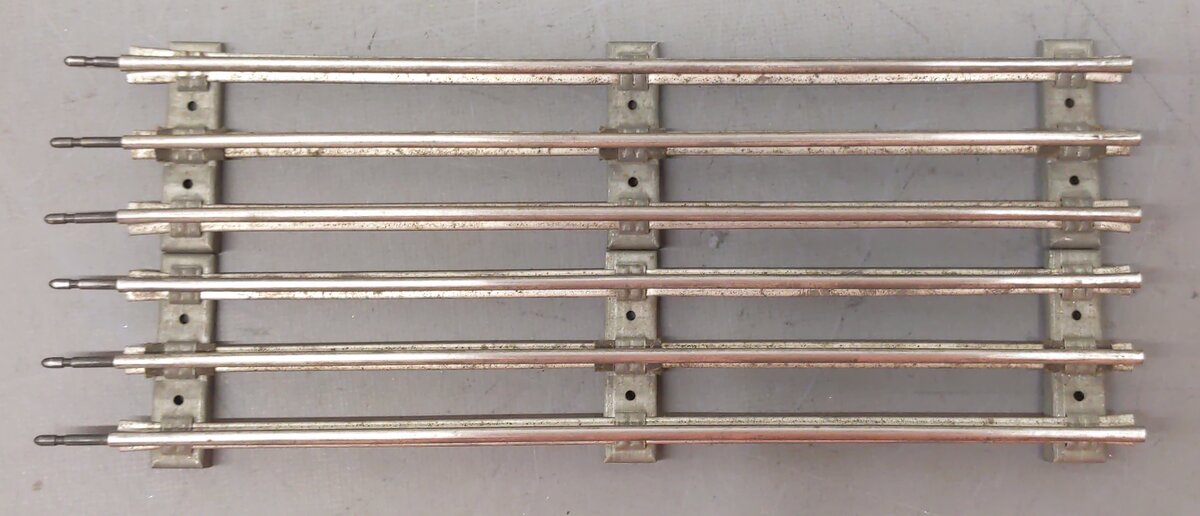 Unique 1950 Vintage O Gauge Electric Train Set VG