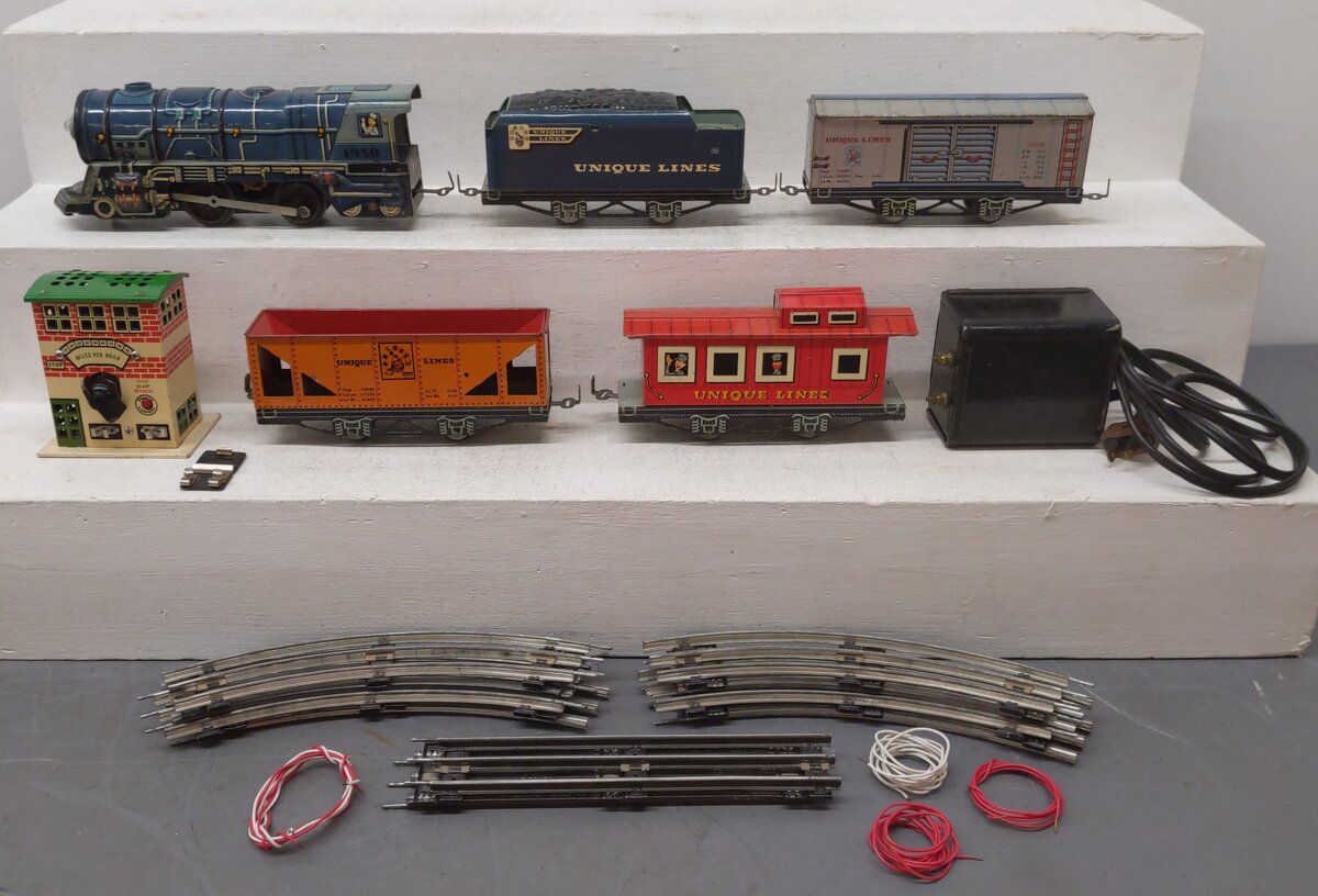 Unique 1950 Vintage O Gauge Electric Train Set VG