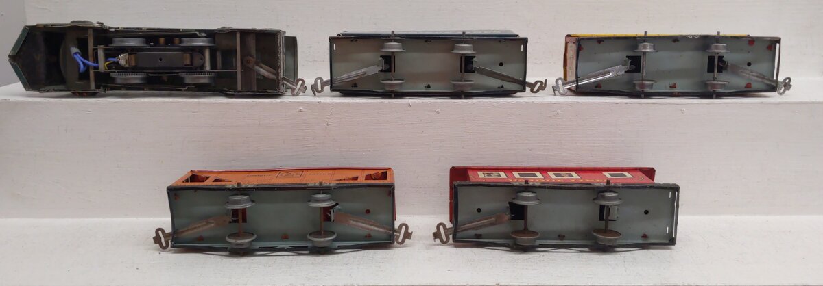 Unique 1950 Vintage O Gauge Electric Train Set