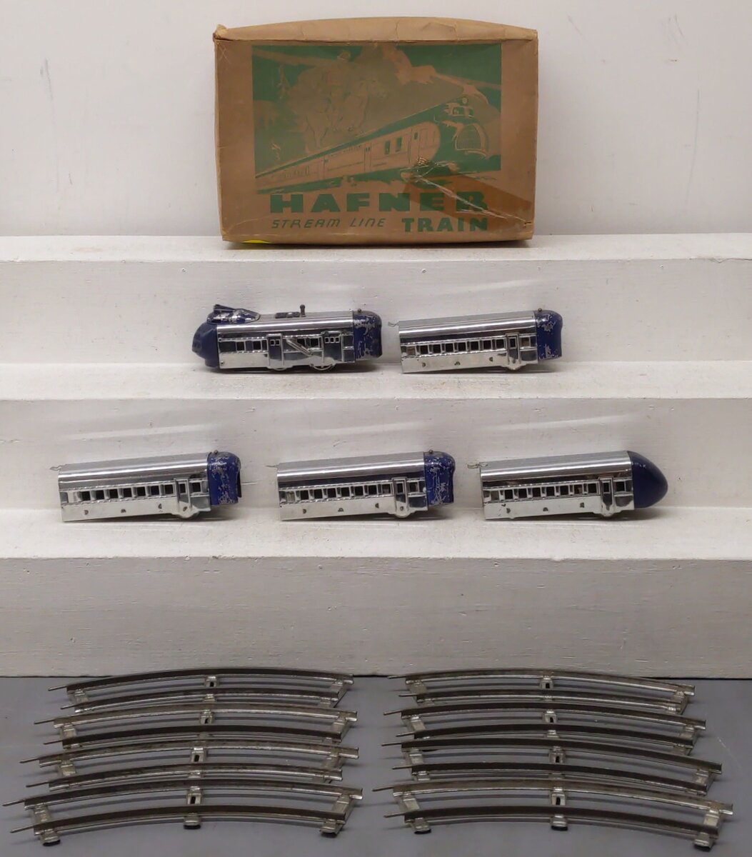 Hafner M10000 Vintage O Windup Streamliner Set/Box
