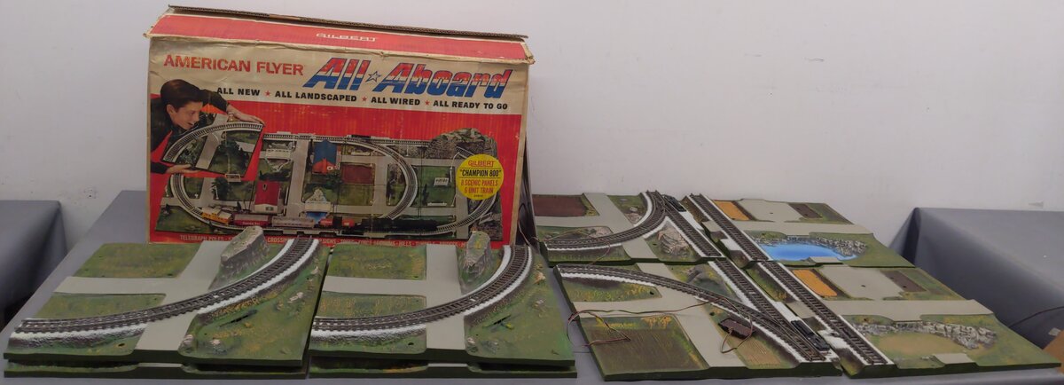 American Flyer 20812 Vintage S The Champion Train Set Scenery VG/Box