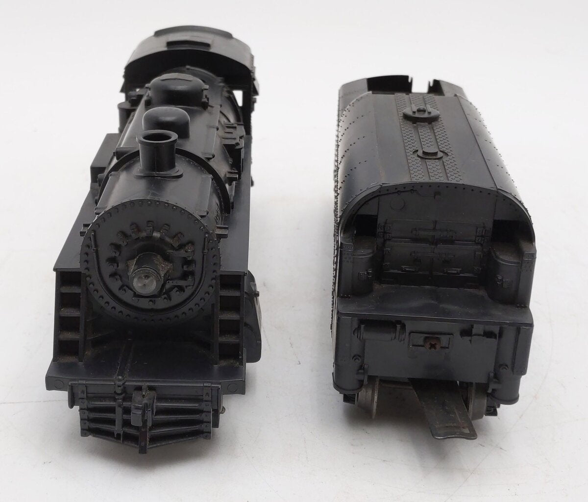 Lionel 8311 Southern Steam Engine w/ Tender #8311 VG