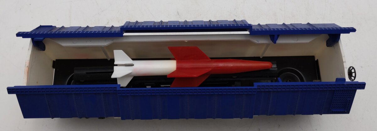 Lionel 3665 Vintage O Gauge US Air Force Minuteman Missile Launching Car EX