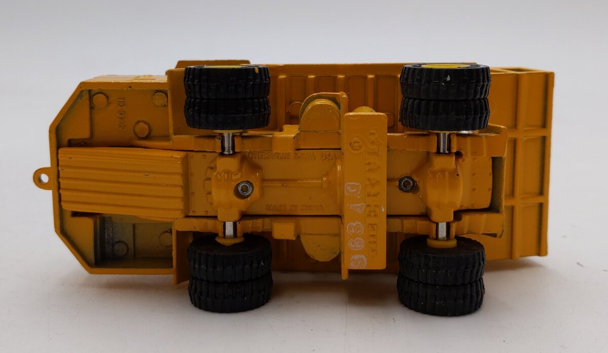 Ertl 1852 1:64 IH Payhauler Dump Mighty Movers EX/Box
