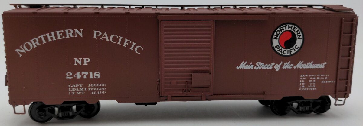 American Models 1126 S Scale Northern Pacific 40' Boxcar #24718 EX/Box