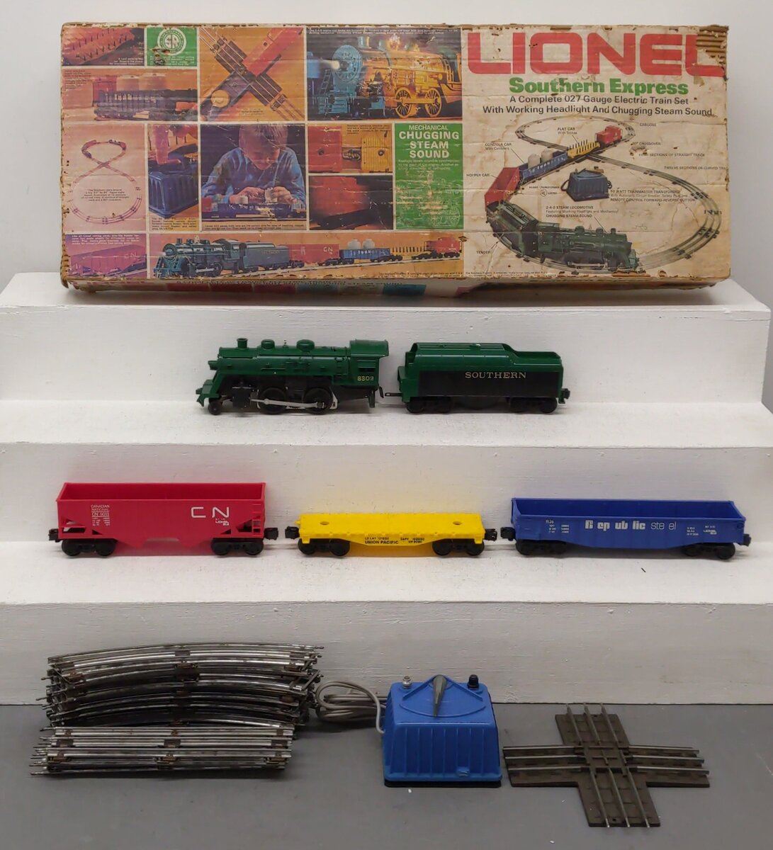 Lionel 6-1384 O Gauge Southern Express Steam Locomotive Freight Set EX/Box