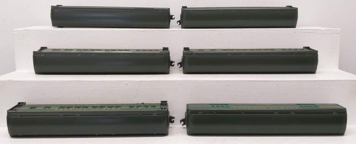 Williams 16101 O Gauge RDG "King Coal" 6-Car 60' Madison Passenger Car Set EX/Box