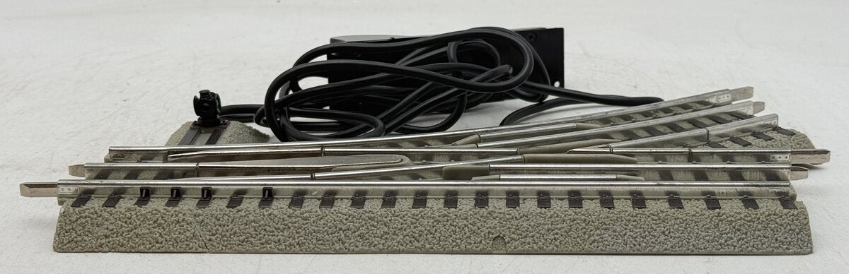 Lionel 6-12045 O O36 Left Hand Remote-Control FasTrack Curved Switch Turnout EX/Box