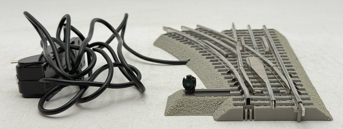 Lionel 6-12045 O O36 Left Hand Remote-Control FasTrack Curved Switch Turnout EX/Box