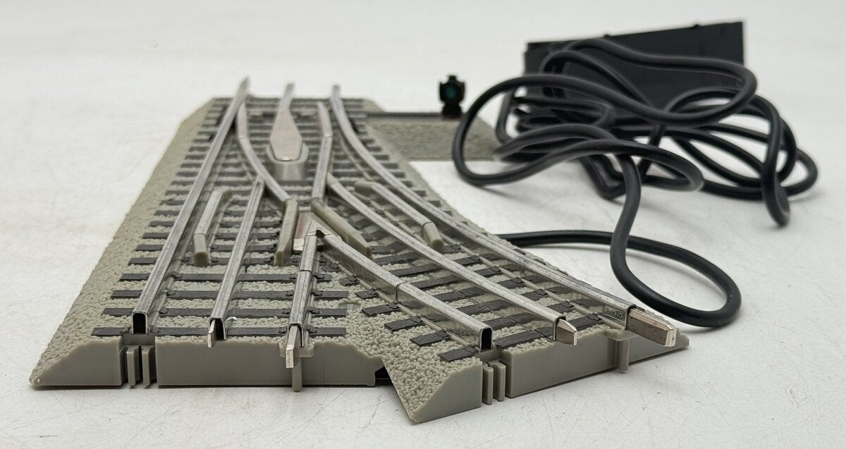 Lionel 6-12045 O O36 Left Hand Remote-Control FasTrack Curved Switch Turnout EX/Box