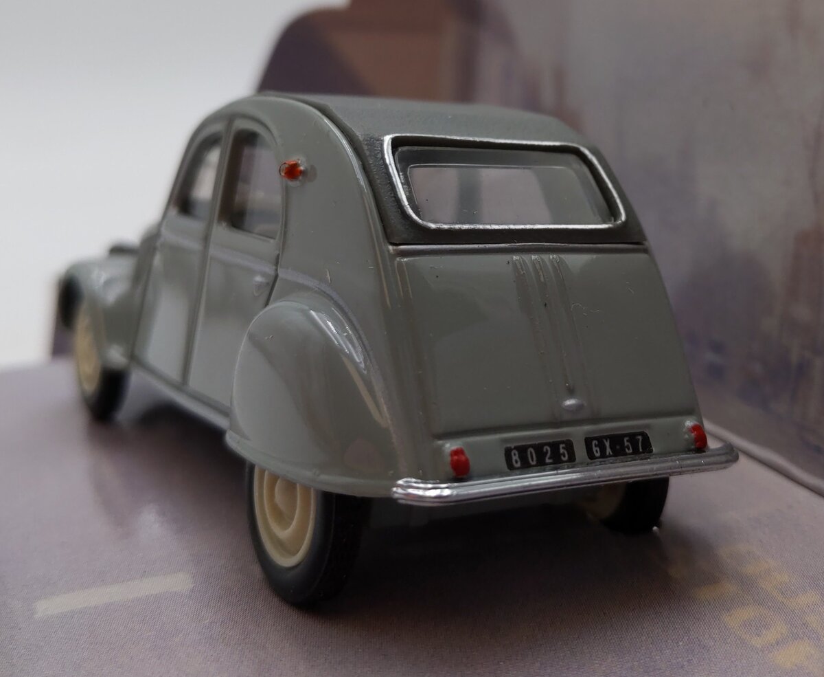 Matchbox The Dinky Collection 1:43 Scale DY-32 1957 Citroen 2CV NIB