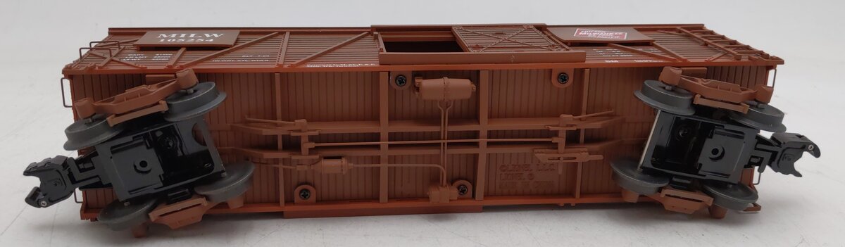 Lionel 6-52466 O Gauge Milwaukee C.M.St.P.&P. LRRC 40 Ton Stock Car #1052564 LN/Box