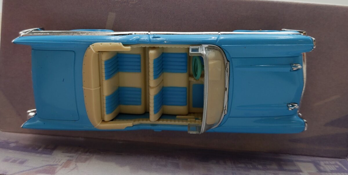 Matchbox The Dinky Collection DY27 1:43 Scale  1957 Chevrolet Convertible NIB