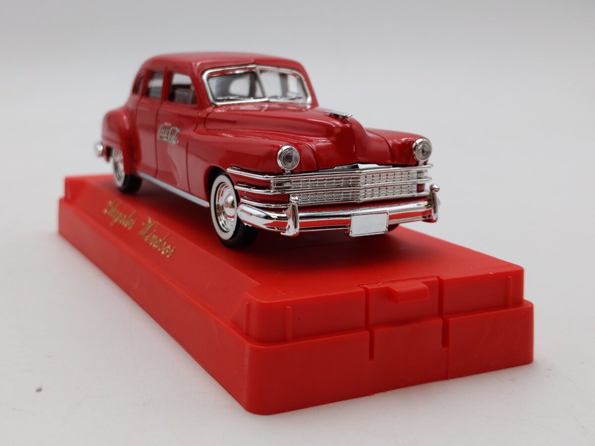 Coca-Cola Solido 1:43 Scale 4000-201 Chrysler Windsor NIB