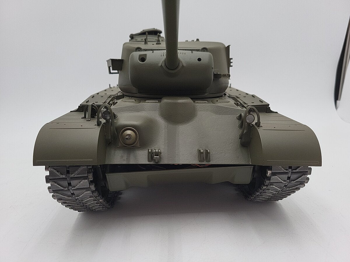 Tamiya 1:16 RC U.S. M26 Pershing T26E3 Tank & Spektrum Controller VG