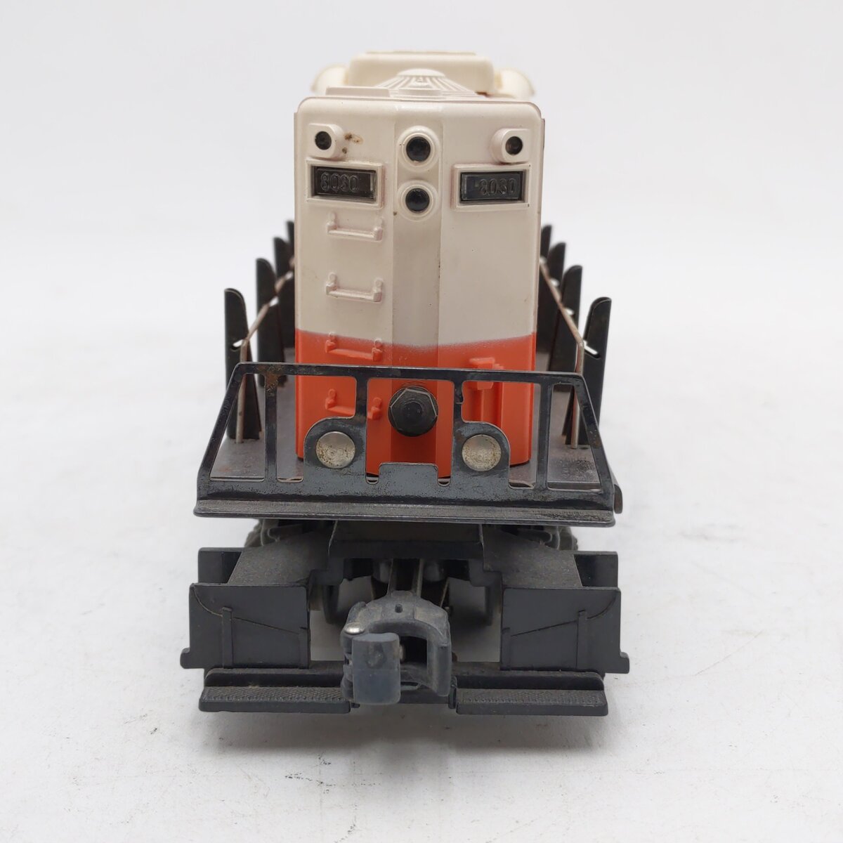 Lionel 6-8030 O Gauge Illinois Central GP-9 Diesel Locomotive #8030 VG/Box