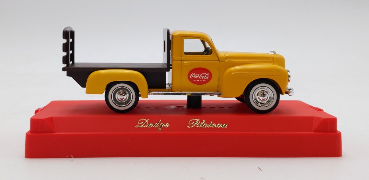 Coca-Cola Solido 1:43 Scale Dodge Plateau Flatbed Truck NIB