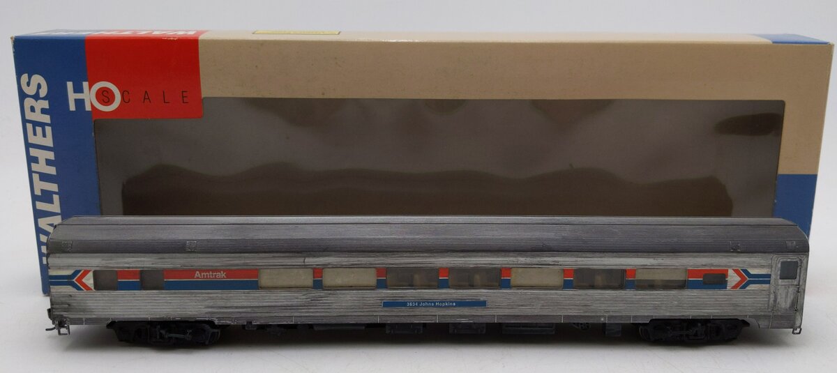 Walthers 932-6421 HO Amtrak Phase 1 85' Budd Lounge Passenger Car Weathered/Box