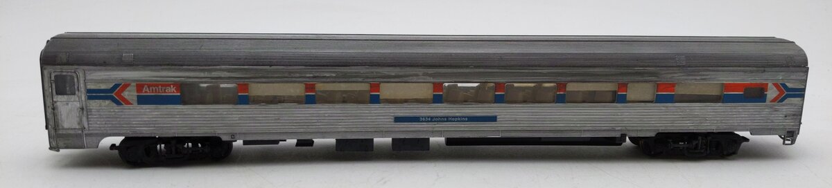 Walthers 932-6421 HO Amtrak Phase 1 85' Budd Lounge Passenger Car Weathered/Box