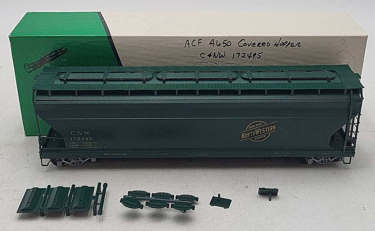 Pacific Rail CH-660 S Scale Chicago & North Western Covered Hopper #172495 EX/Box