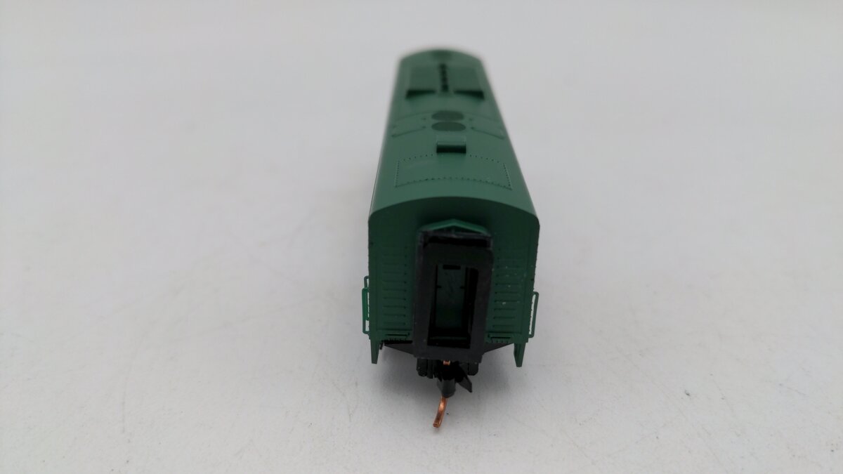 Micro-Trains 98702070 N Scale Powered Diesel Locomotive B Unit EX/Box