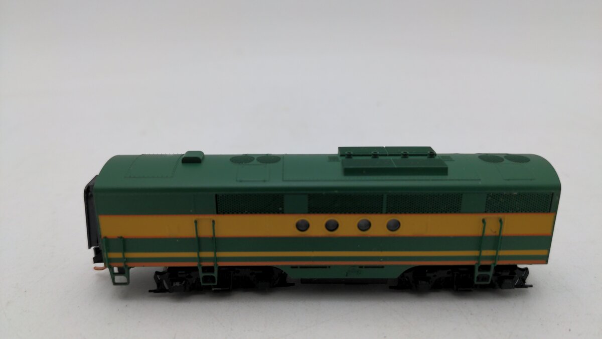 Micro-Trains 98702070 N Scale Powered Diesel Locomotive B Unit EX/Box