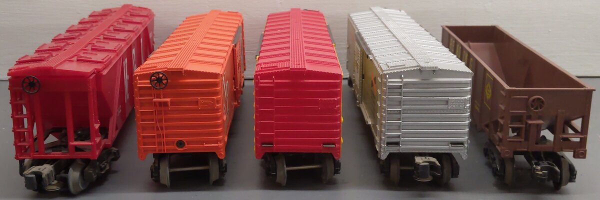 Lionel O Gauge Freight Cars: 6-9413, 6-9770, 6-9405, 6-9015, 6-9213 [5] VG