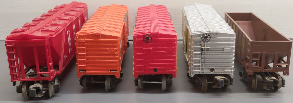 Lionel O Gauge Freight Cars: 6-9413, 6-9770, 6-9405, 6-9015, 6-9213 [5] VG