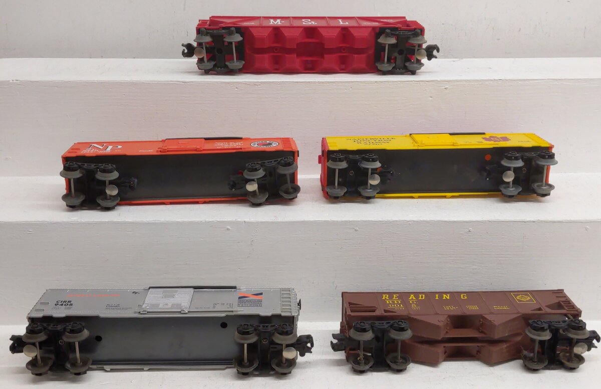 Lionel O Gauge Freight Cars: 6-9413, 6-9770, 6-9405, 6-9015, 6-9213 [5] VG
