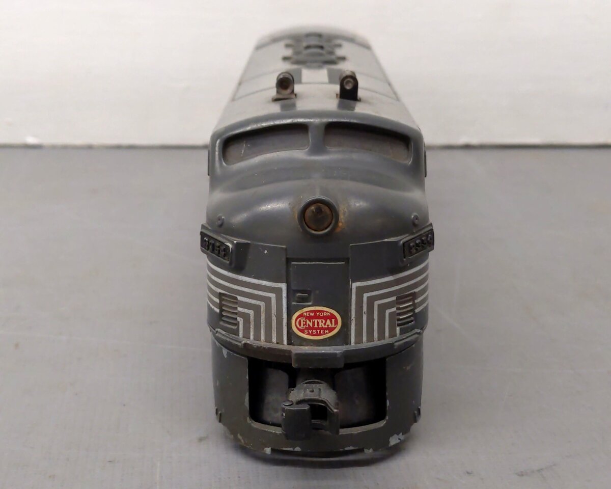 Lionel 2354 Vintage O New York Central Non-Powered F-3A Diesel Locomotive VG