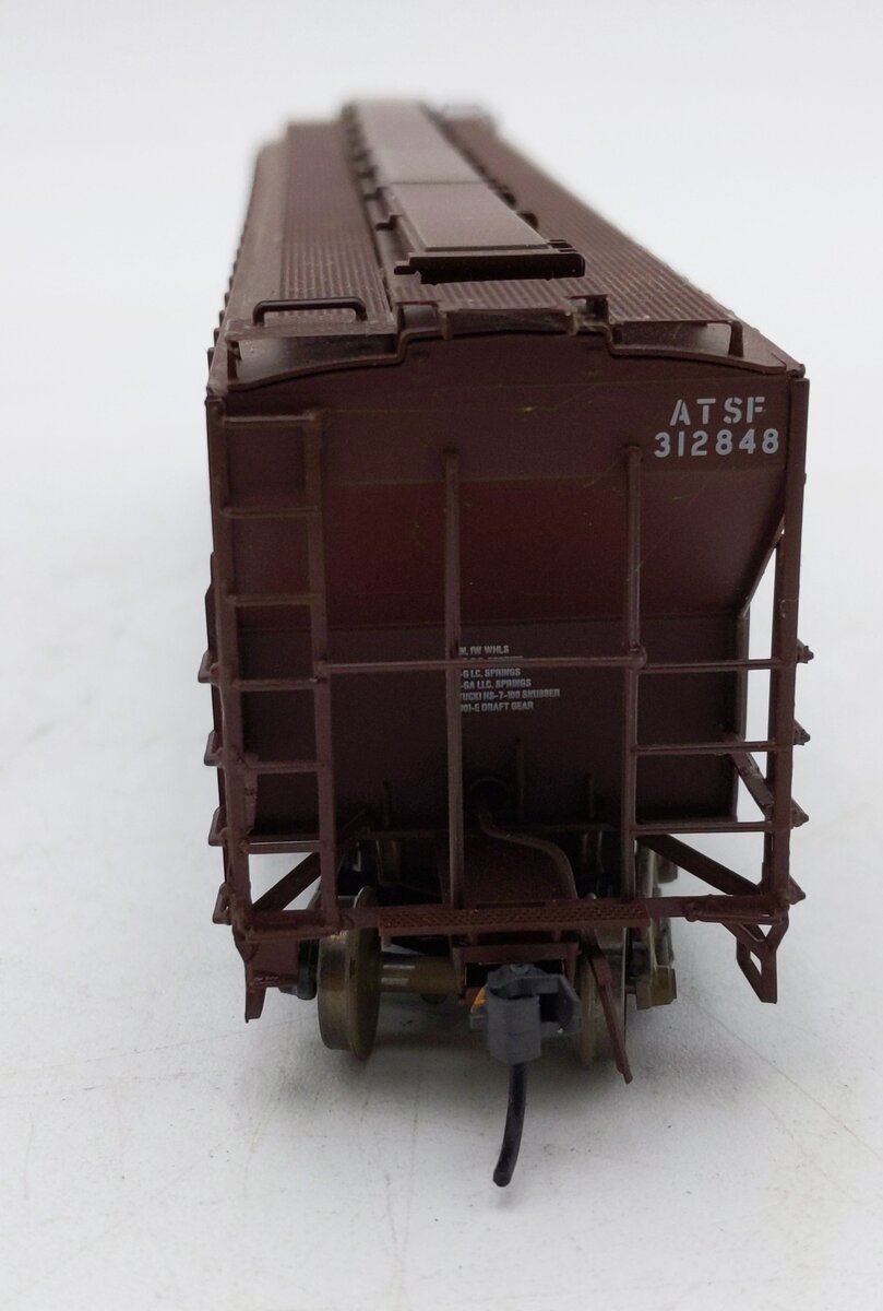 InterMountain 45361-05 HO 4750' Cubic 3-Bay Covered Hopper ATSF-Q Car #312848/Box