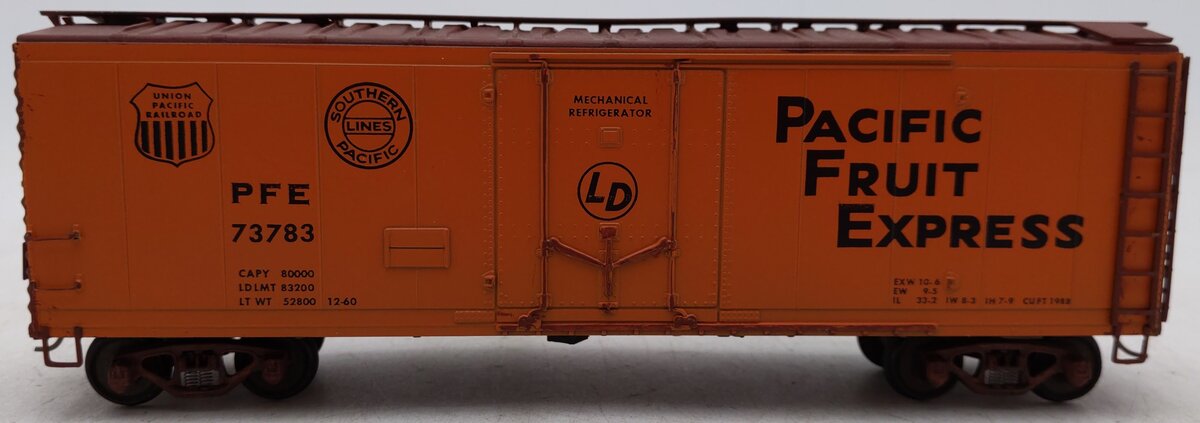 American Models 202 S Scale Pacific Fruit Express Reefer Car VG/Box