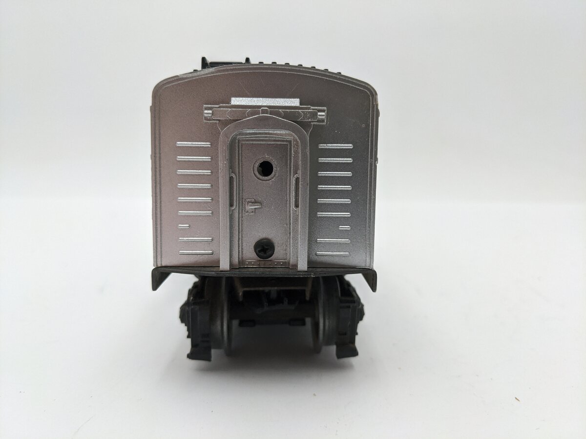 Lionel 6-8667 Amtrak Alco Non-Powered B-Unit Diesel Locomotive EX