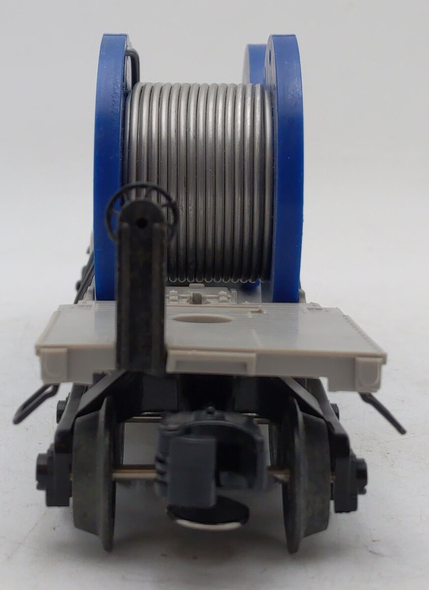Lionel 6-16326 O Gauge Santa Fe Depressed Flatcar with 2 Cable Reels NIB