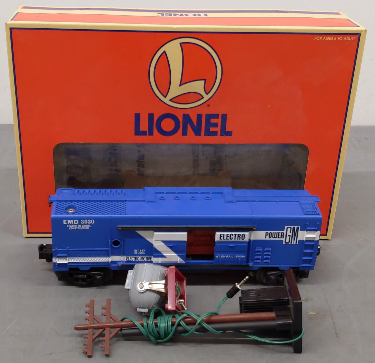 Lionel 6-19831 O Gauge GM Operating Generator Car with Searchlight EX/Box